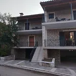 Stone Village Apartment *