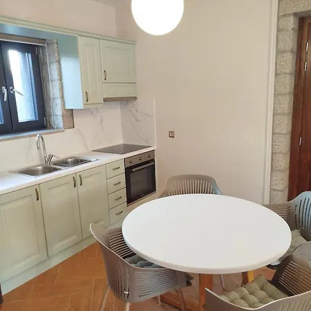 Stone Village Lejlighed Eleonas