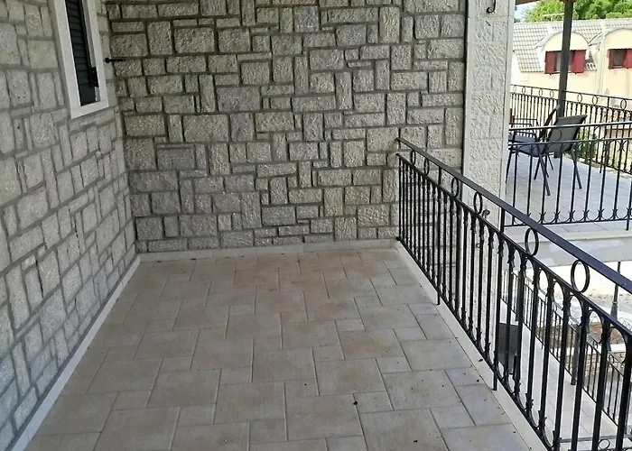 Stone Village Apartamento Eleonas